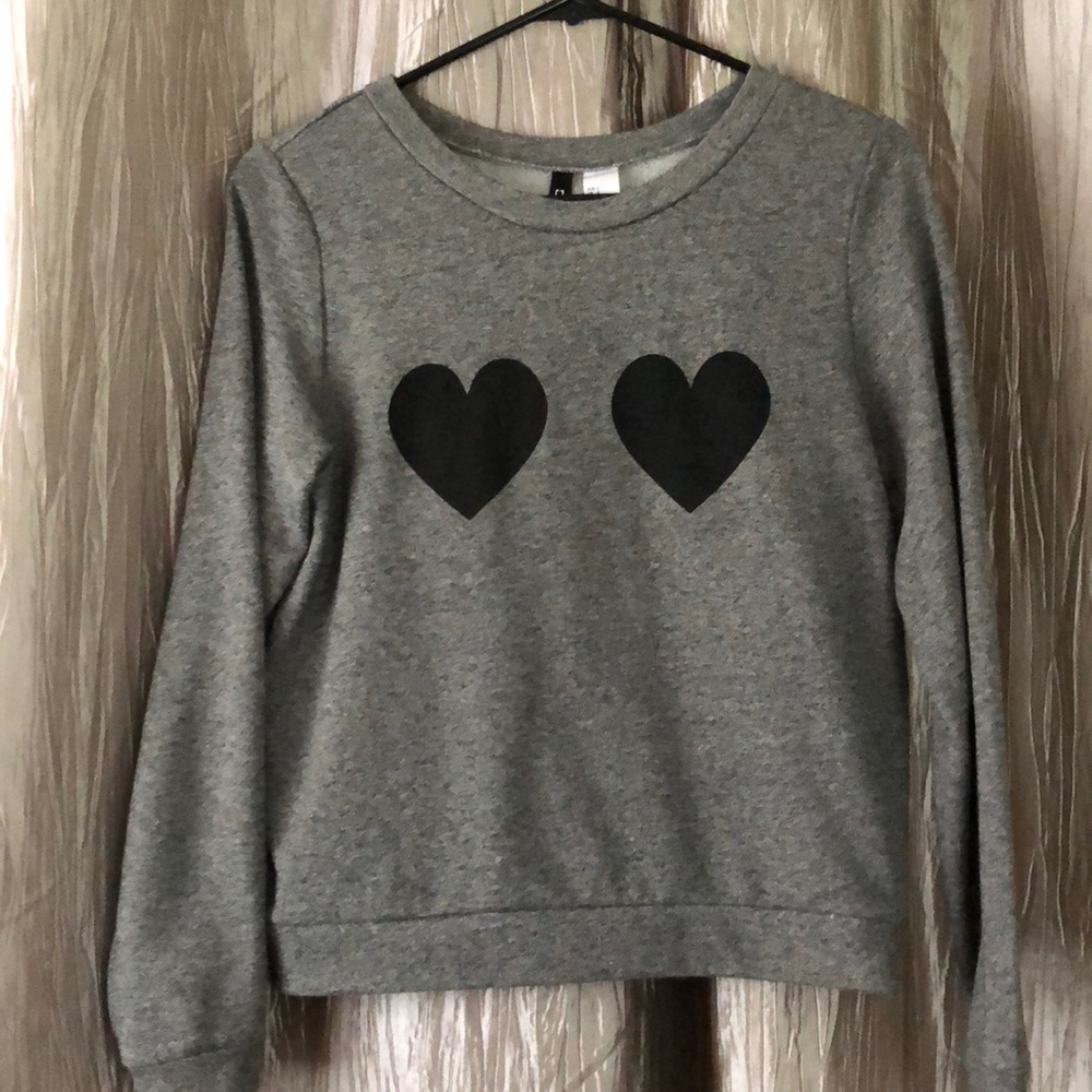 Grey long sleeve black hearts Divided by H&M
